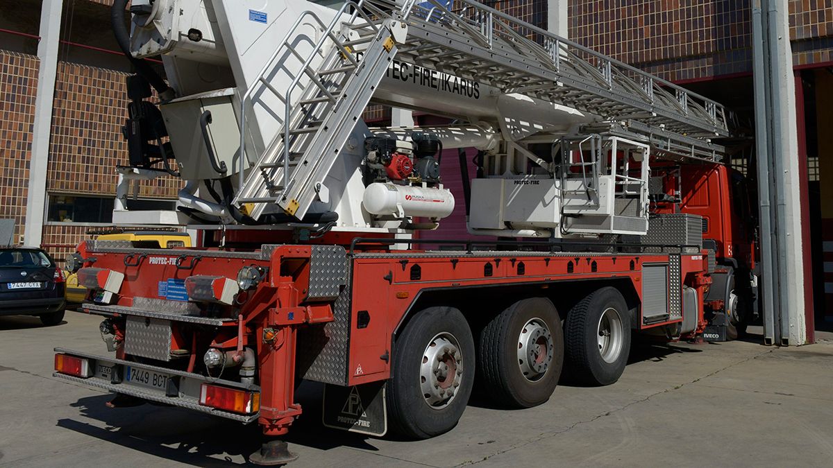 Un incendio destruye parte de una nave en Golpejar de la Sobarriba