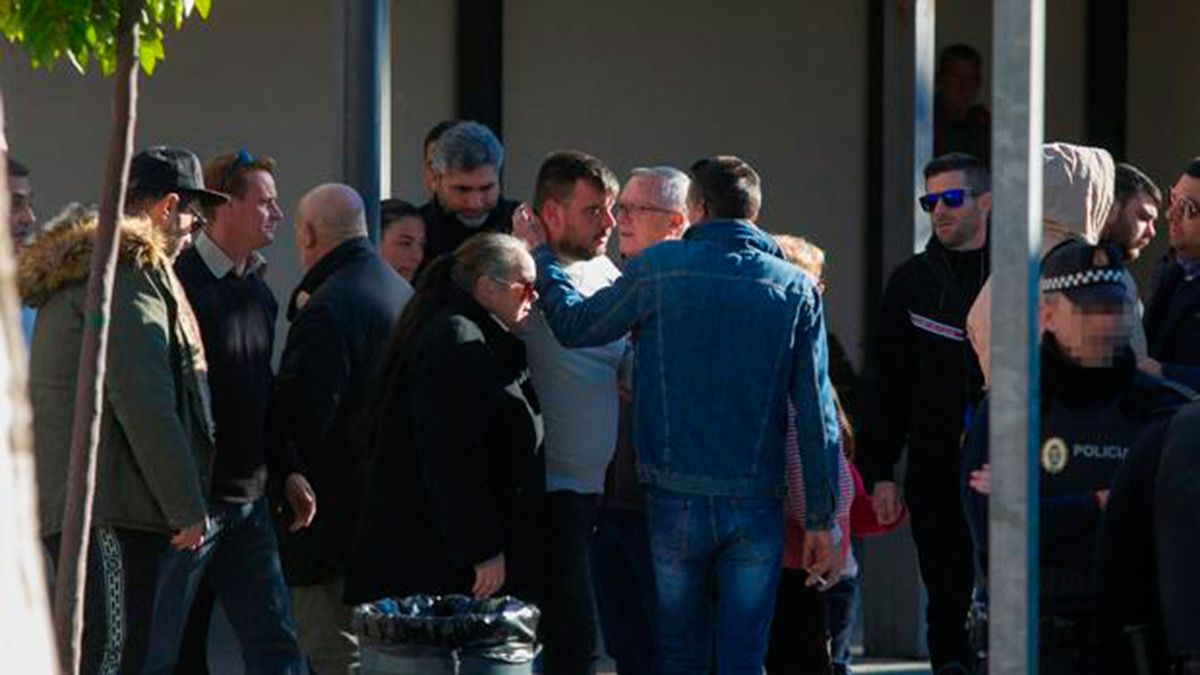 Padre de Julen en su llegada al velatorio del pequeño. | ABC.ES