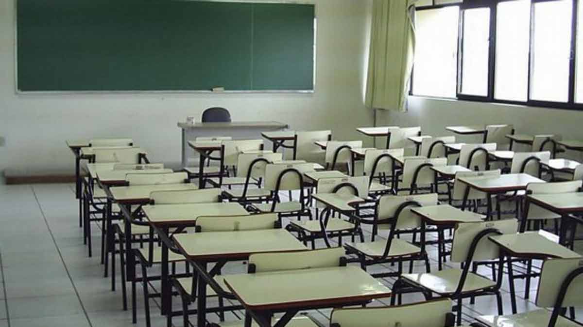 El aula examinadora del CRA de Cerecedo permanecerá vacía este lunes a modo de protesta. | L.N.C.