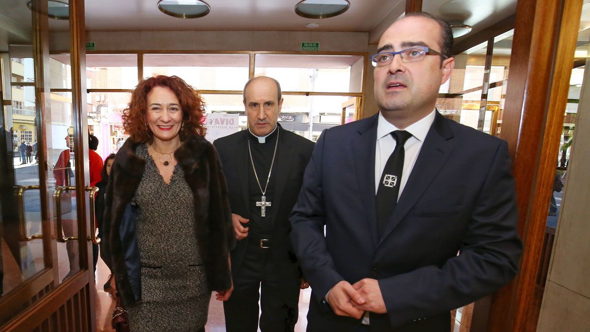 Merayo y Morala, en una imagen durante un acto de la Semana Santa de Ponferrada. | C.S.