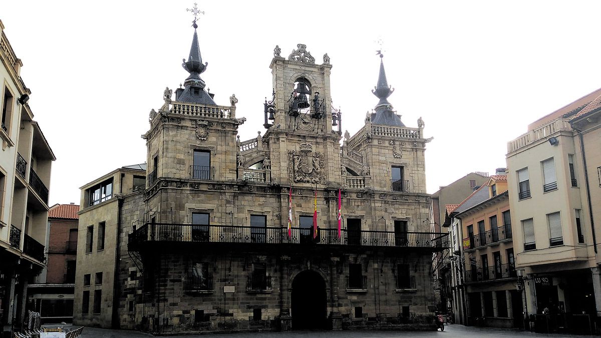 Imagen del Ayuntamiento de Astorga. | P.F.