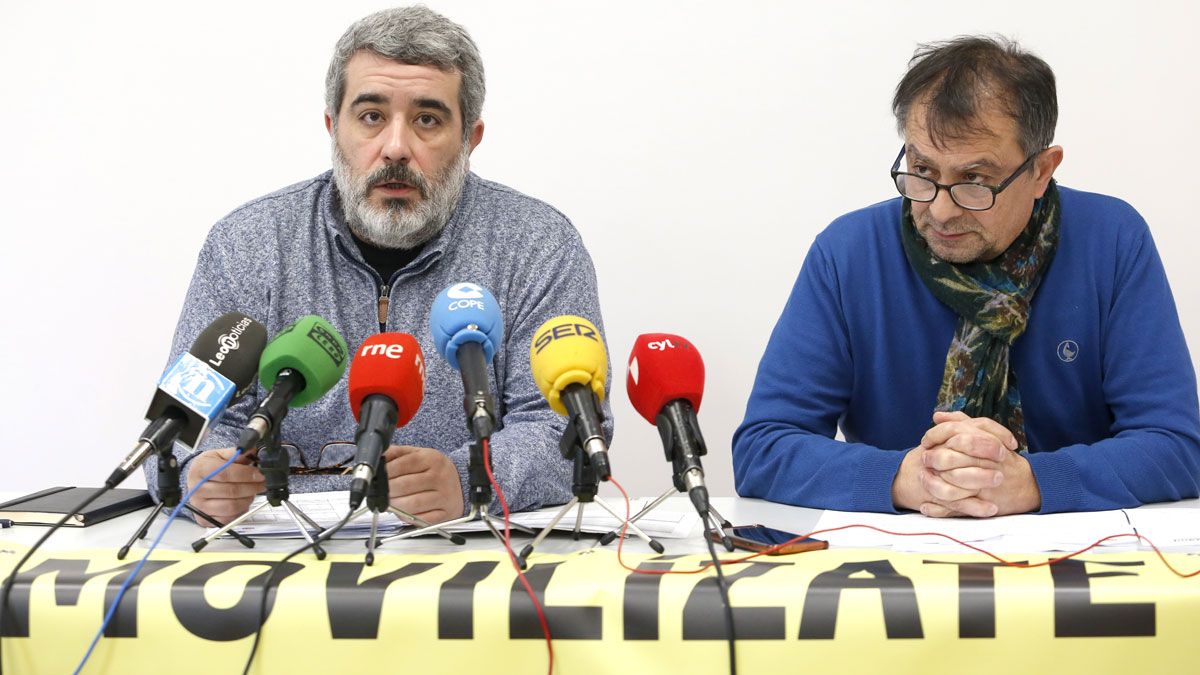 Los secretarios generales de COO, Xosepe Vega (i), y de UGT, Enrique Reguero. | ICAL