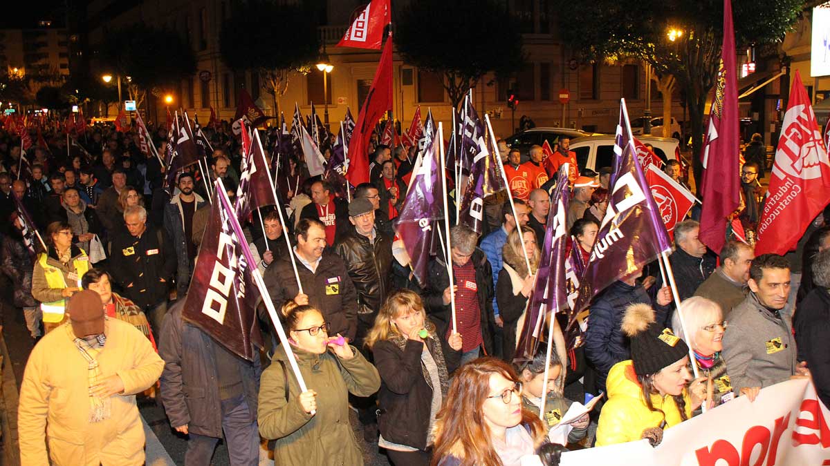 Un momento de la manifestación del 15N en la capital leonesa. | ICAL