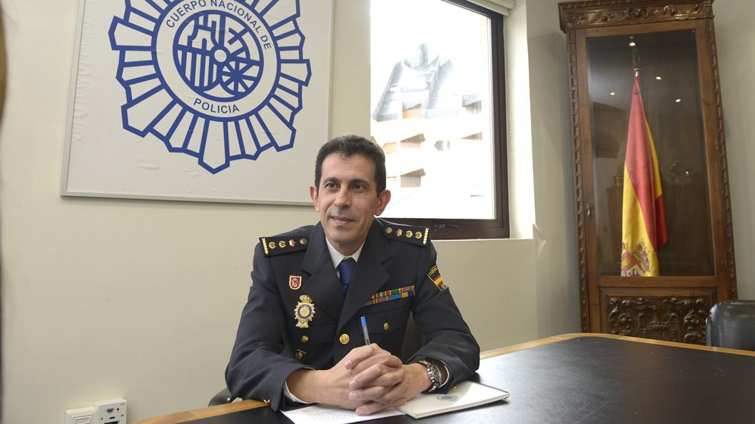 El Comisario Jefe de la Policía Nacional de León, Miguel Ángel del Diego Ballesteros. | MAURICIO PEÑA El Comisario Jefe de la Policía Nacional de León, Miguel Ángel del Diego Ballesteros. | MAURICIO PEÑA