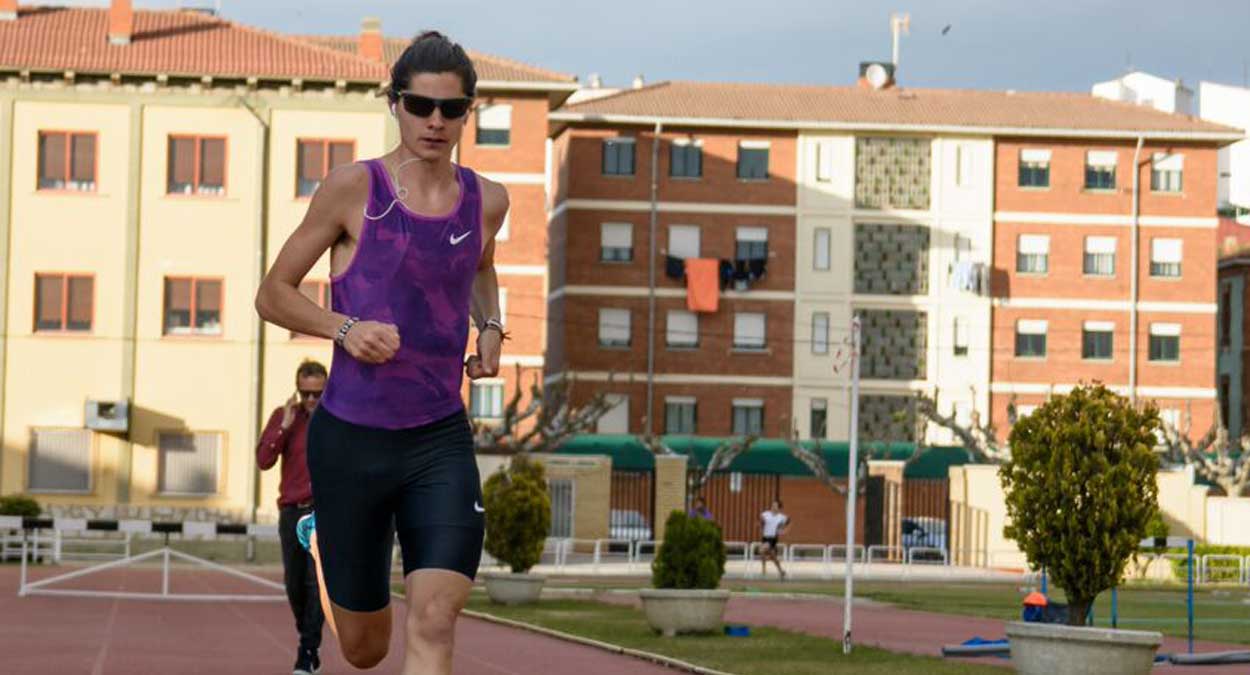 Roberto Alaiz durante un entrenamiento en la pista del Hispánico. | SPORTMEDIA