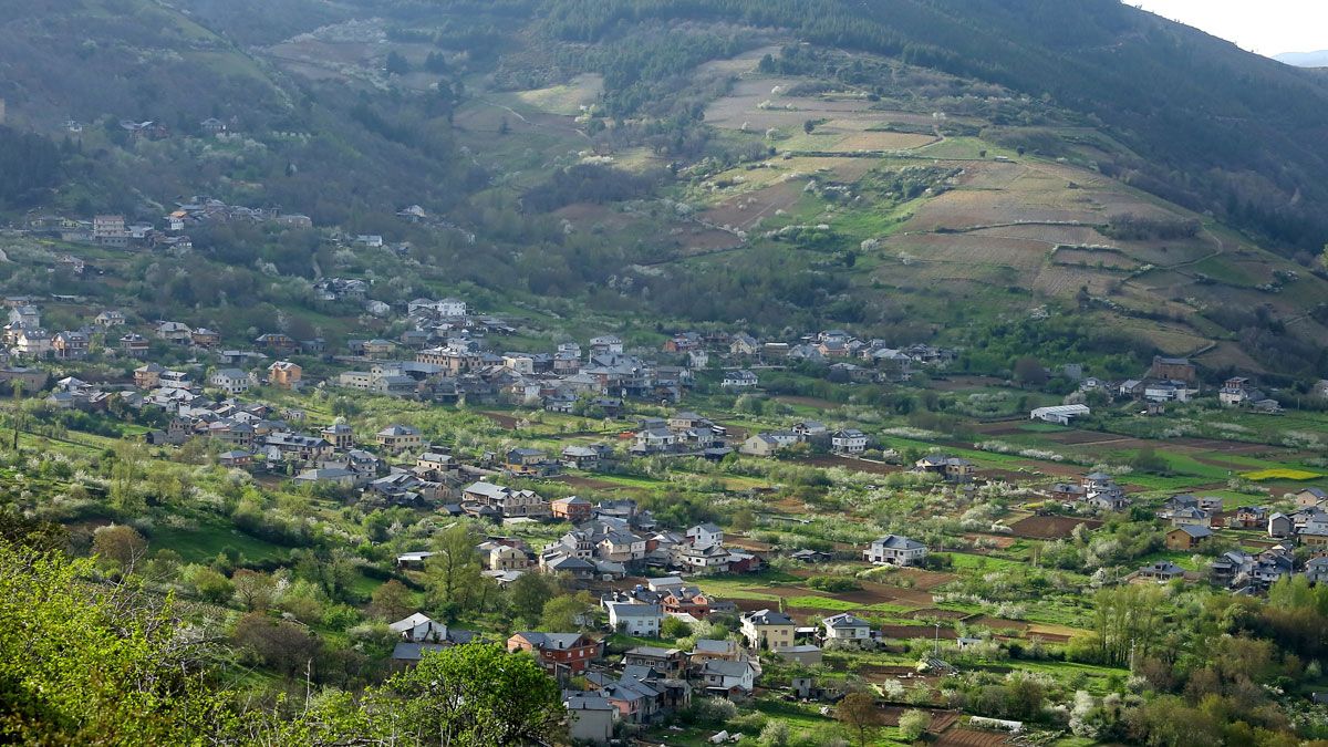 Imagen de archivo de Corullón, donde se ha puesto en marcha un proyecto contra la despoblación del grupo Mirada Rural. | C.S. (ICAL)