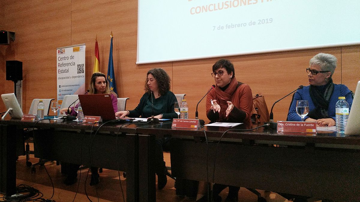 María Teresa Gutiérrez, Silvia Arce, Camino Cabañas y Cristina de la Fuente, durante la presentación de los resultados de los Desayunos Saludables. | L.N.C.