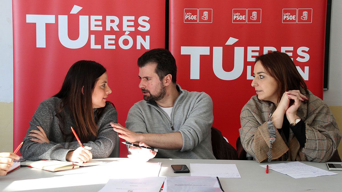 El candidato del PSOE a la Presidencia de la Junta este jueves en Sabero. | ICAL