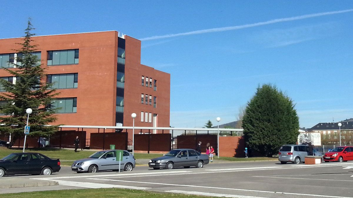 El herido fue trasladado al Hospital del Bierzo. | ICAL