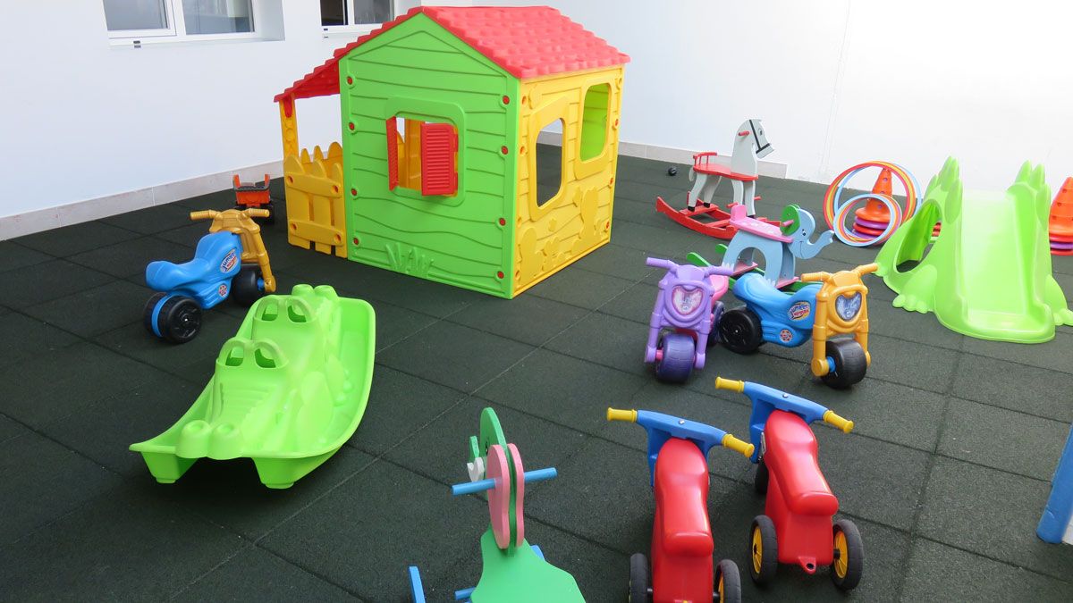 Una de las zonas de juego de las que disponen los niños. | L.N.C. Una de las zonas de juego de las que disponen los niños. | L.N.C.