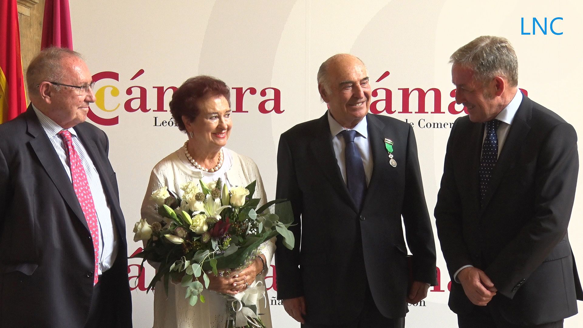 frame-18camara.jpg