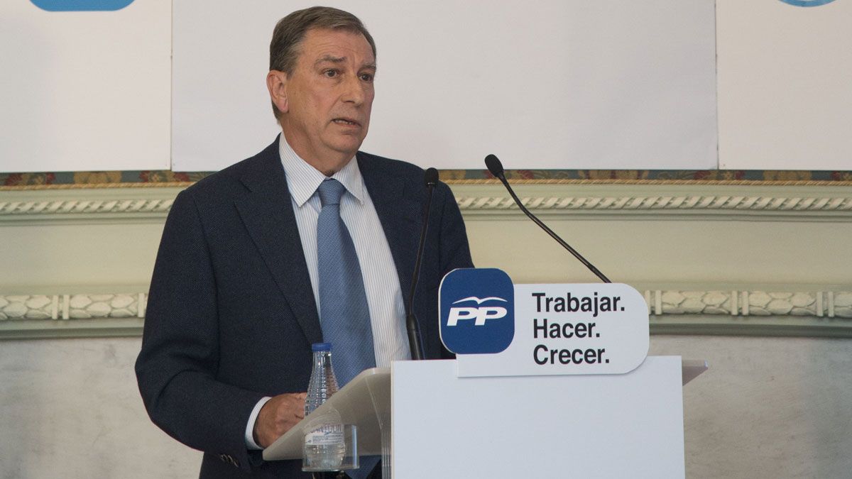 Juan José Mateos, consejero de Educación en funciones, en una imagen de archivo. | ICAL