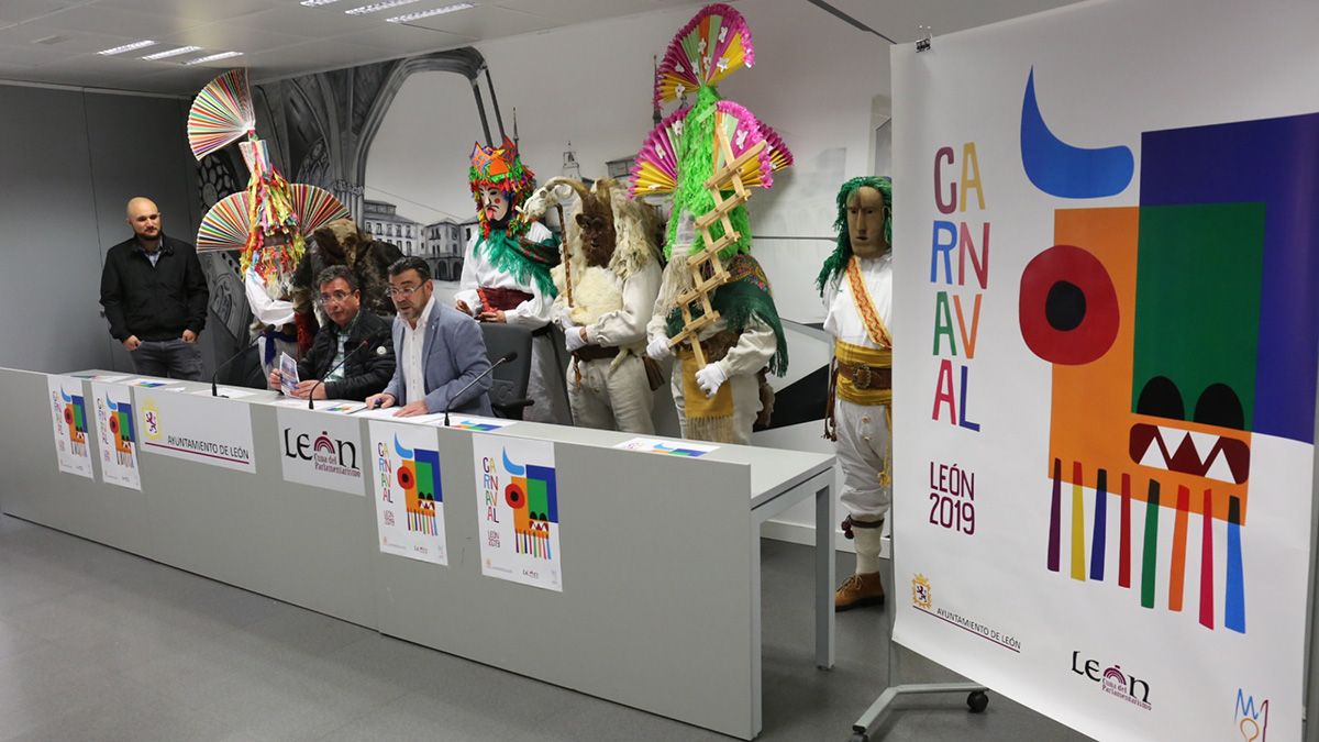 carnaval-leon-25219.jpg carnaval-leon-25219.jpg