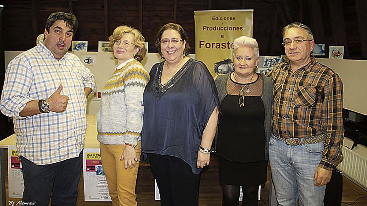 Una de las varias presentaciones que ya ha tenido la publicación. | NEMONIO