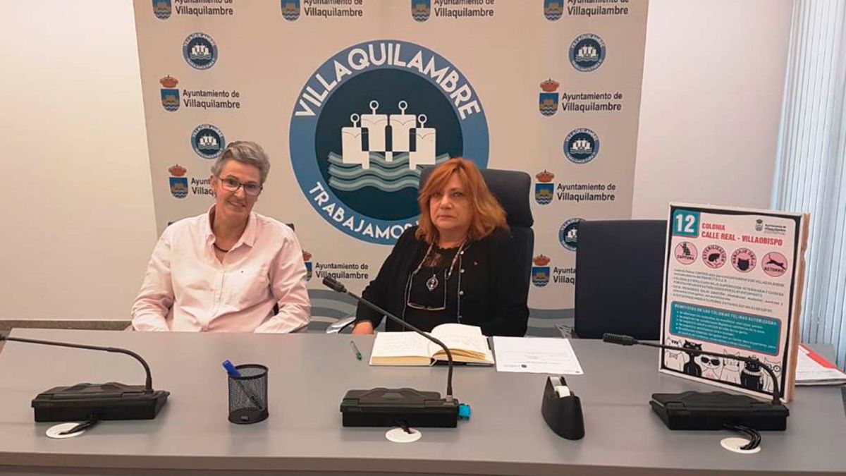 Carmen Carissimo, de Argos, y la concejala Elena Fernández. | L.N.C. Carmen Carissimo, de Argos, y la concejala Elena Fernández. | L.N.C.