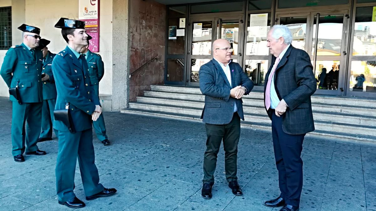 Visita al Instituto Gil y Carrasco para presentar el Plan. | M.I.