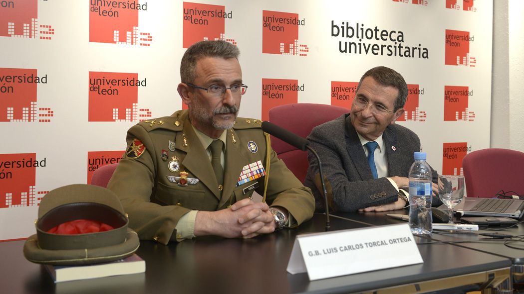 Un momento de la presentación de ‘Infantes con leyenda’. | MAURICIO PEÑA Un momento de la presentación de ‘Infantes con leyenda’. | MAURICIO PEÑA