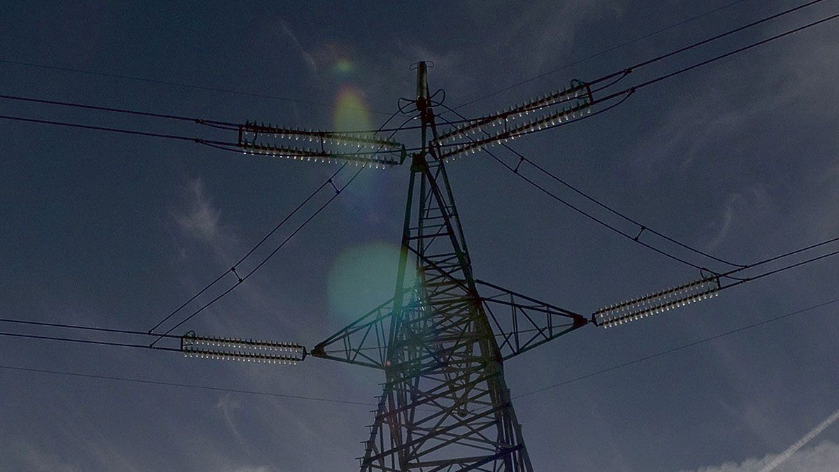 Imagen de archivo de una torre de una línea de alta tensión. | MAURICIO PEÑA