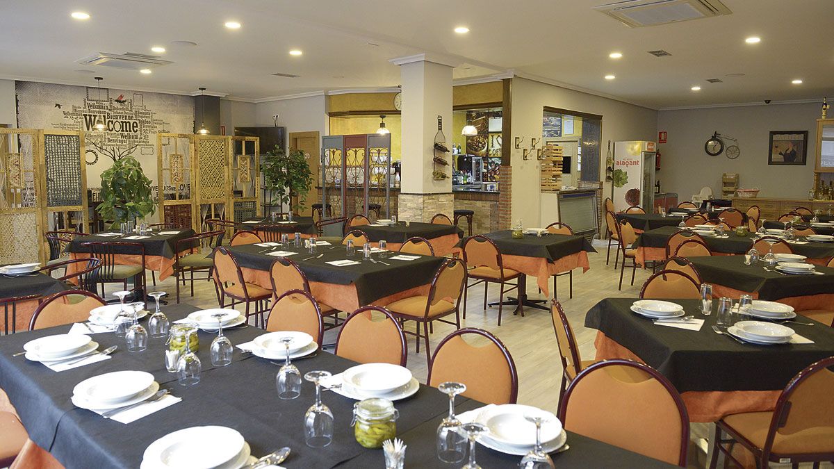 El Hostal-Restaurante El Abuelo abrió en 1993 en su actual ubicación. | MAURICIO PEÑA