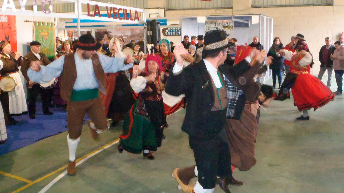 Una imagen de la última edición de la Feria que acoge La Vecilla de Curueño. | R.P.N.