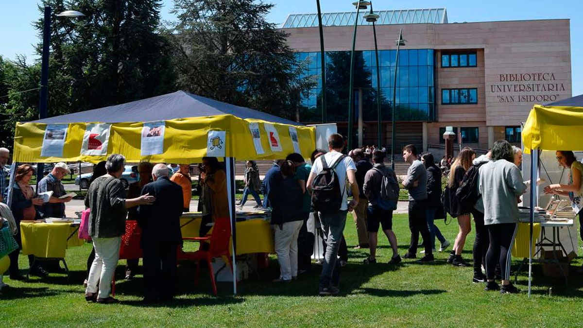Actividad de lectura en la Universidad de León.
