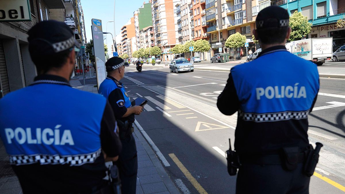 Agentes de la Policía Local en una imagen de archivo. | DANIEL MARTÍN