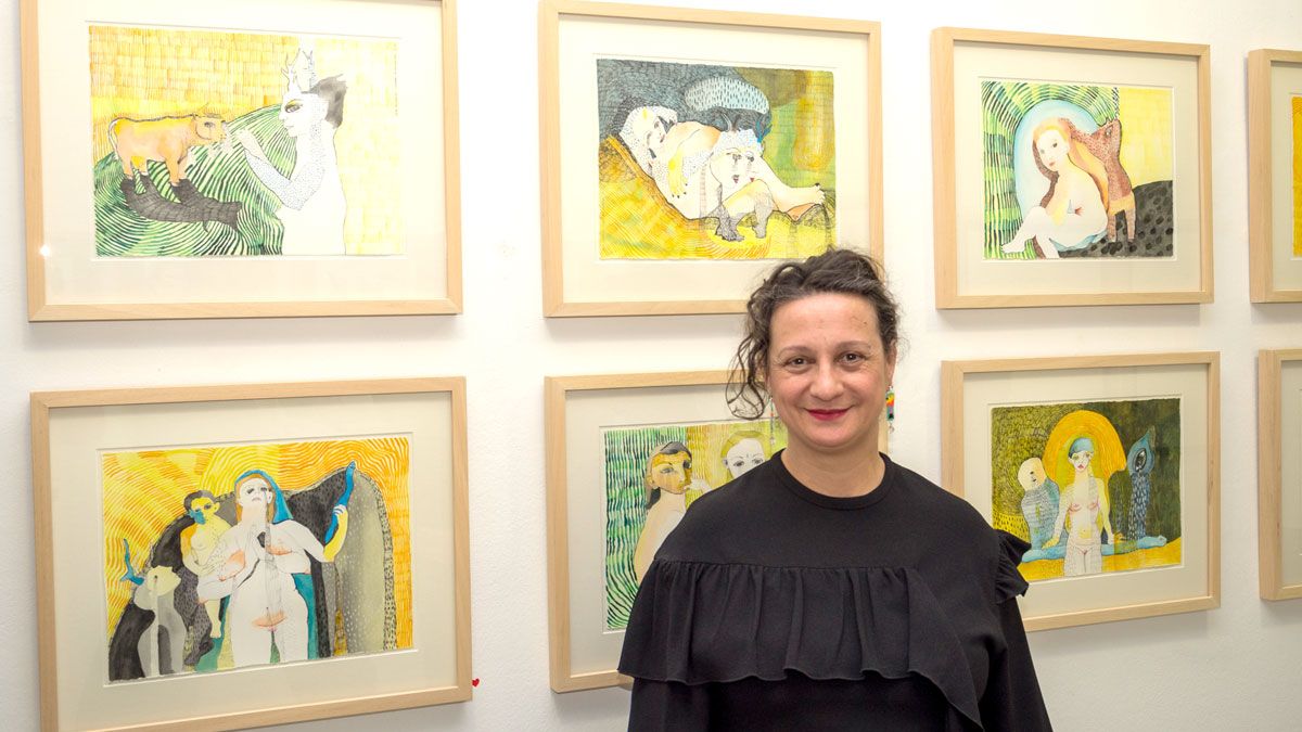 La artista orensana afincada en El Bierzo, Reme Remedios, en Ármaga. La artista orensana afincada en El Bierzo, Reme Remedios, en Ármaga.