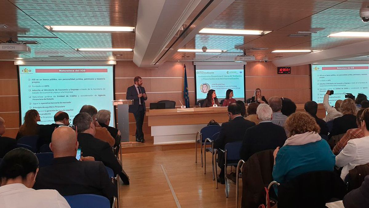 Una de las reuniones anteriores de la AEMME. Una de las reuniones anteriores de la AEMME.