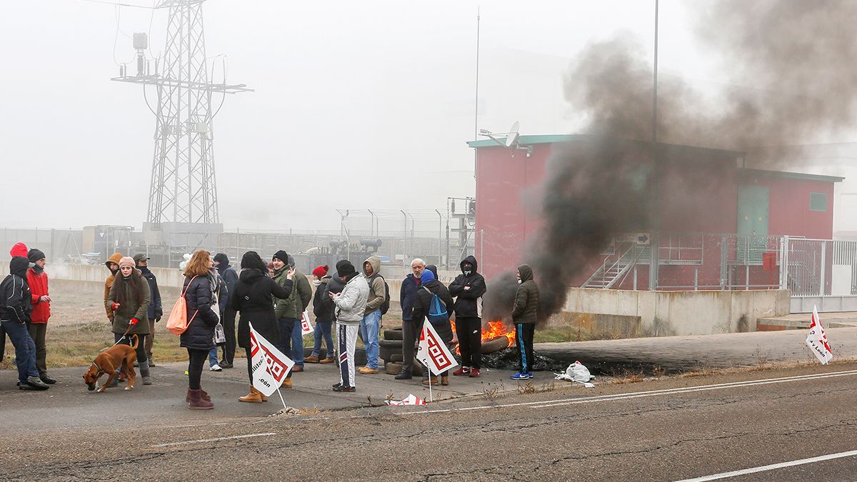Trabajadores de Embutidos Rodríguez durante la huelga. | ICAL