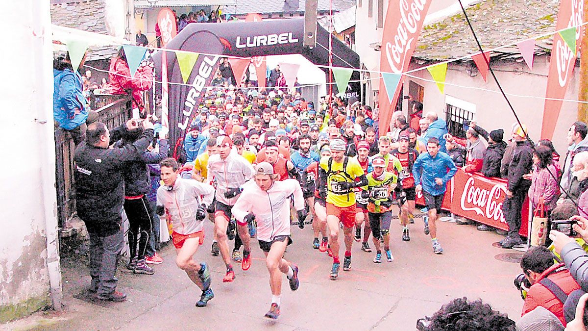 Salida de la carrera en Santa Cruz el Sil en una edición anterior.