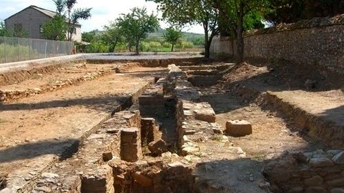La Edrada es uno de los yacimientos romanos más llamativos de Cacabelos.