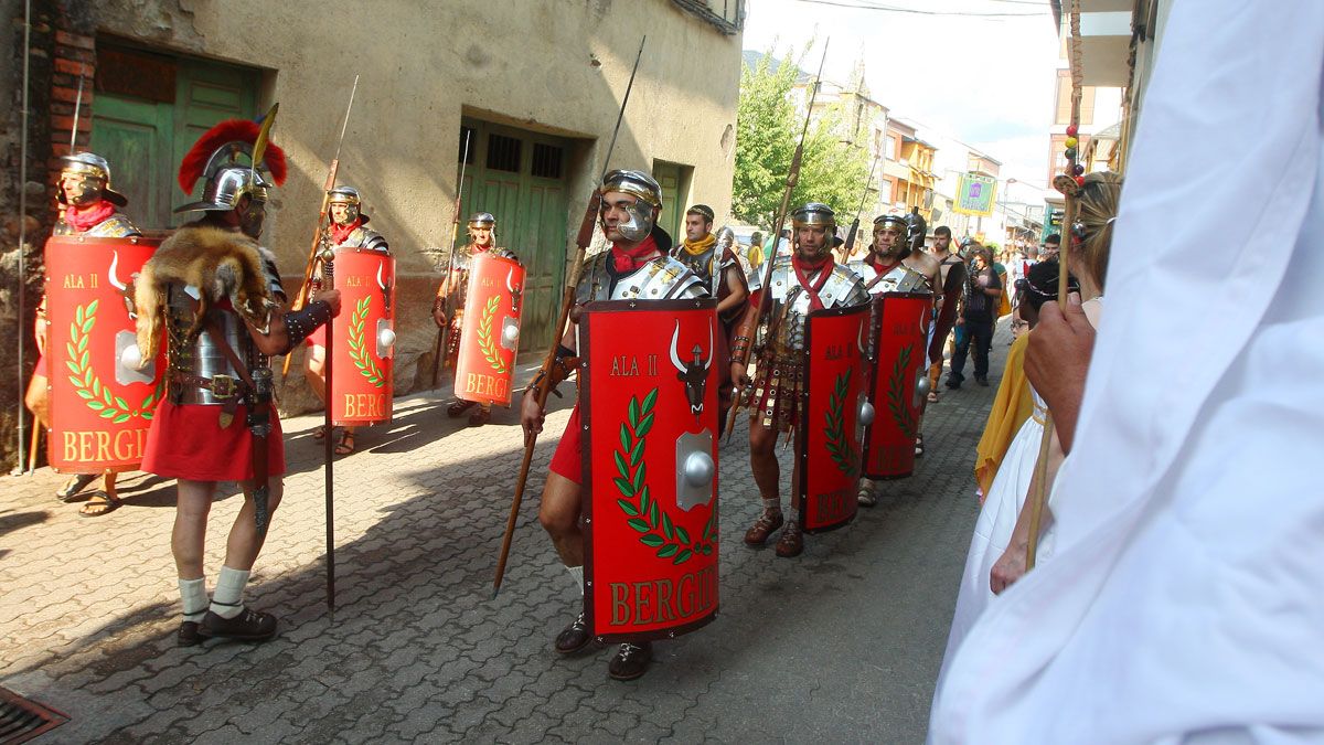 X Aniversario del 'Ludus Bergidum Flavium' de Cacabelos. | C. SÁNCHEZ (ICAL)