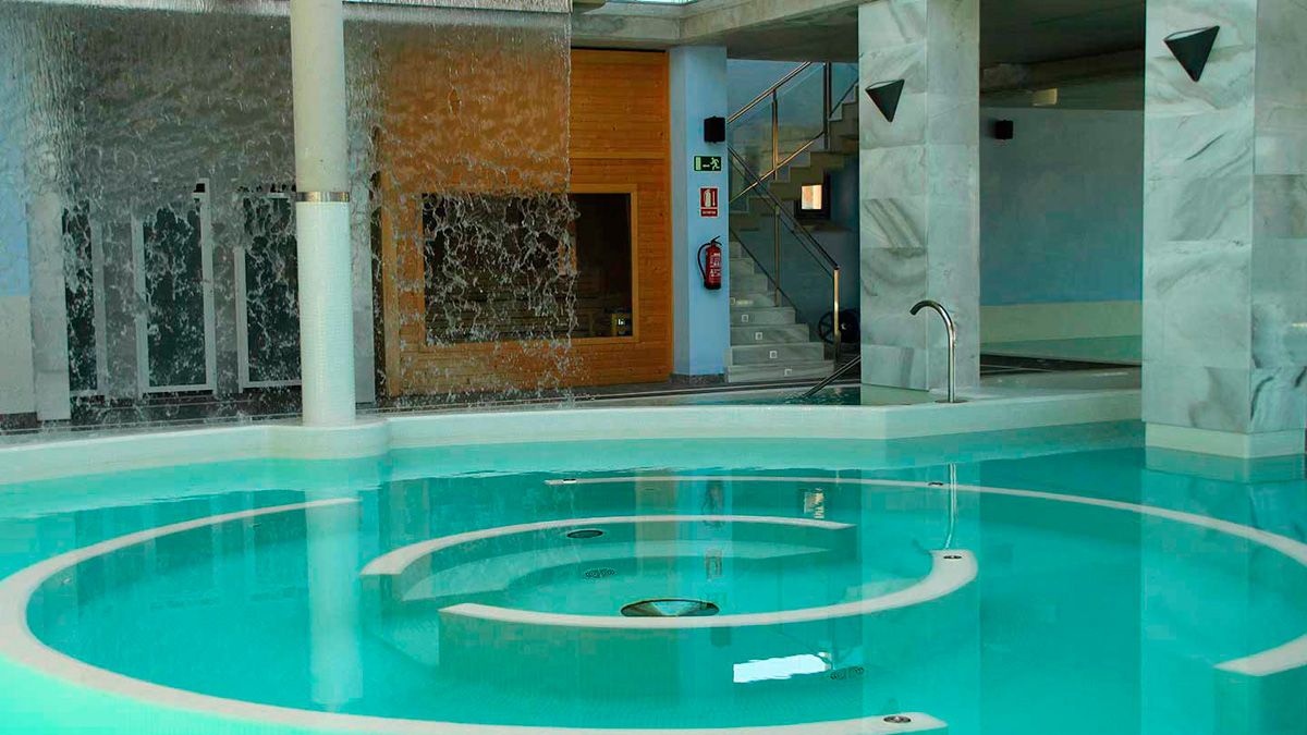 León Termal Sport cuenta con 1.000 metros cuadrados de circuito termal con diversidad de elementos acuáticos.