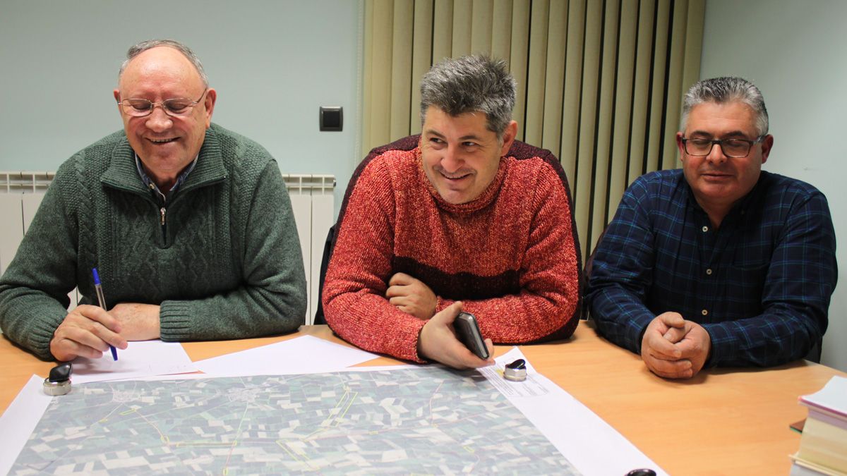 Ángel González Quintanilla, Roberto San Martín y Feliciano Fernández. | T.G.