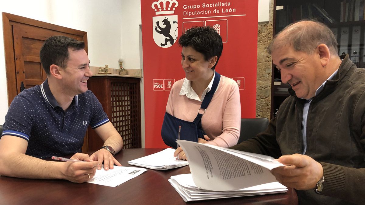 El PSOE de León puso en valor la medida del Gobierno de Pedro Sánchez. | L.N.C. El PSOE de León puso en valor la medida del Gobierno de Pedro Sánchez. | L.N.C.