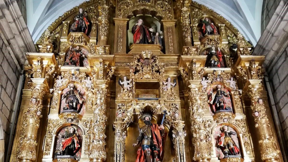 Imagen del retablo del altar mayor de la Iglesia de San Marcelo que será restaurado. | L.N.C. Imagen del retablo del altar mayor de la Iglesia de San Marcelo que será restaurado. | L.N.C.