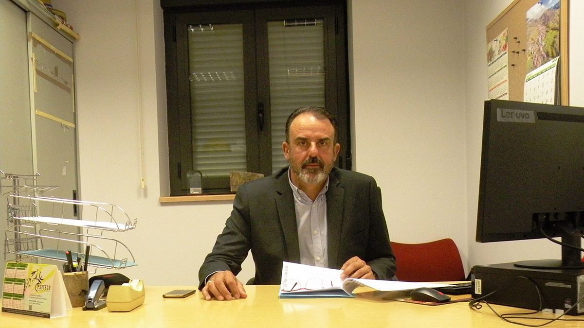 Francisco García en el despacho del grupo en el Ayuntamiento. | E. NIÑO