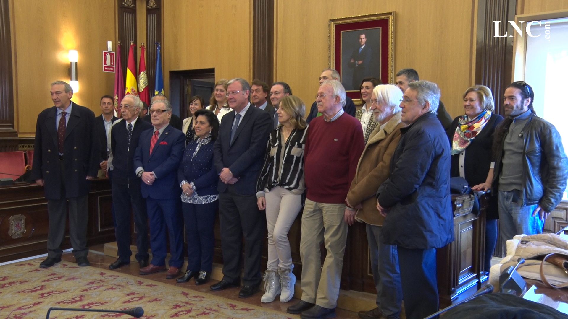 frame-3democracia.jpg