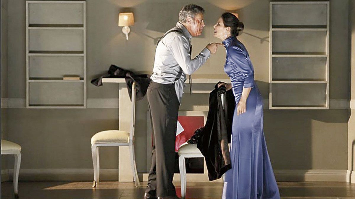Roberto Enríquez y Aitana Sánchez-Gijón llevan el peso dramático de ‘La vuelta de Nora’, inspirada en la mítica ‘Casa de Muñecas’, de Ibsen.