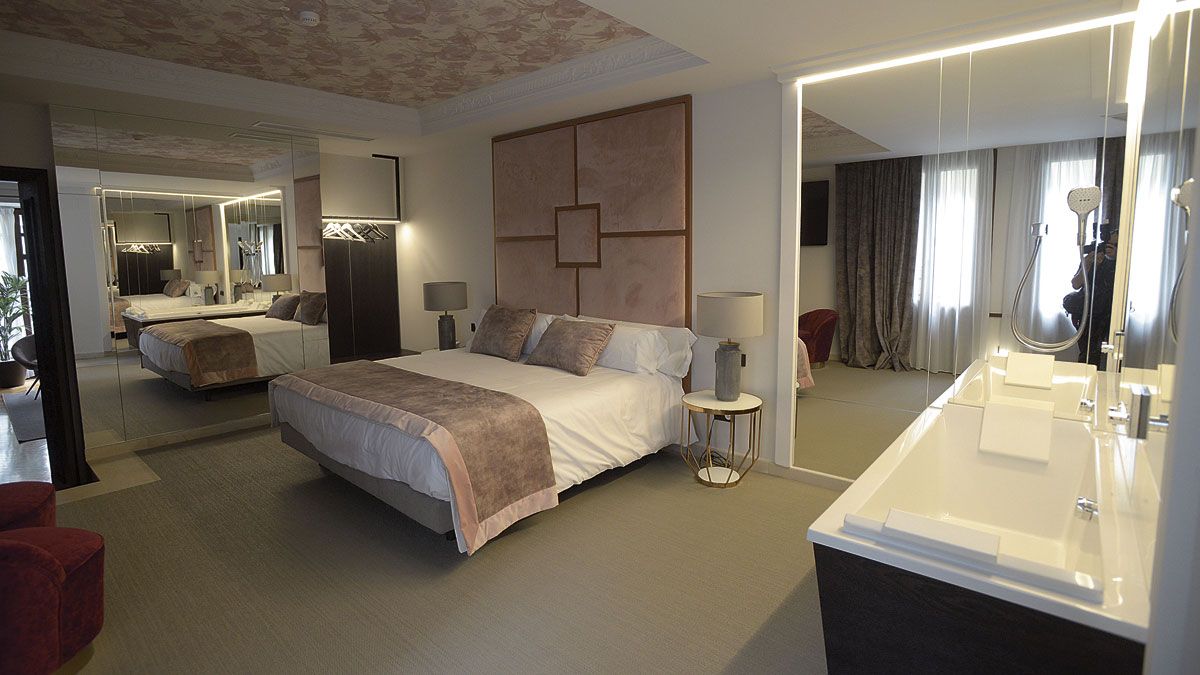 El el Hotel se conservan elementos del edificio de 1929 que se han integrado con una decoración moderna y cuidada al detalle. | MAURICIO PEÑA El el Hotel se conservan elementos del edificio de 1929 que se han integrado con una decoración moderna y cuidada al detalle. | MAURICIO PEÑA