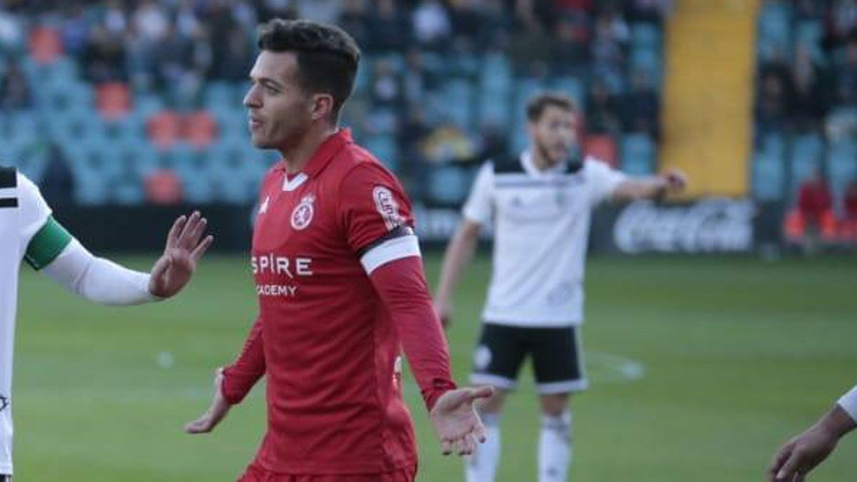 Vicente, durante su último partido como titular en Salamanca. | CYDLEONESA