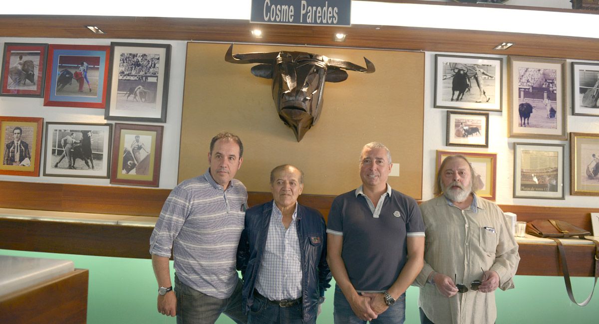 Pablo Martínez, Cosme Paredes, Javier Gómez y Juan Carlos Uriarte, en el Camarote Madrid. | MAURICIO PEÑA