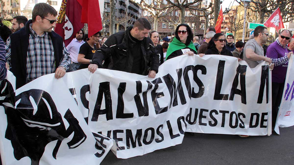 Imagen de archivo de una manifestación en León bajo el lema 'Salvemos la minería'. | DANIEL MARTÍN