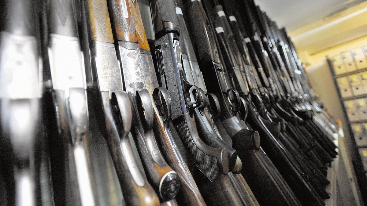 Le fueron intervenidas varias armas. | DANIEL MARTÍN Le fueron intervenidas varias armas. | DANIEL MARTÍN