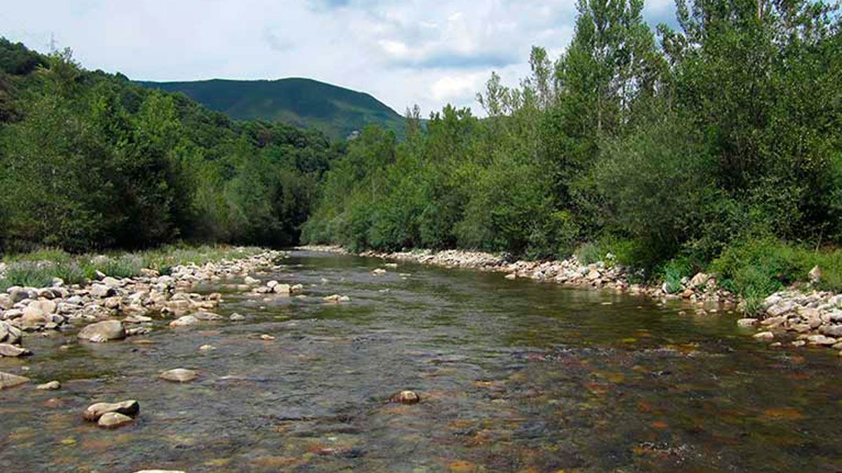 Palacios del Sil, un paraíso para los pescadores. | FOTOGUIARIO