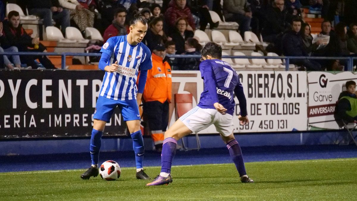 Imagen del partido de la primera vuelta entre Deportiva y Celta B | FRANCISCO L. POZO