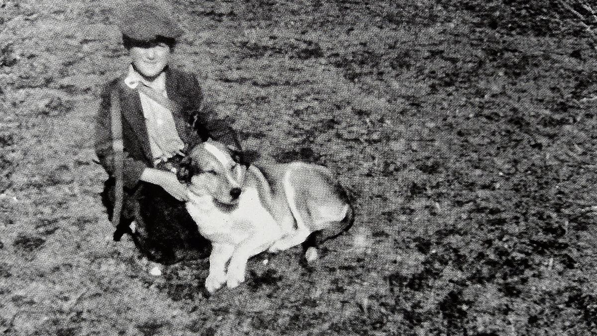 Tino Díez Hompanera con su perro, allí sí que eran los mejores amigos.