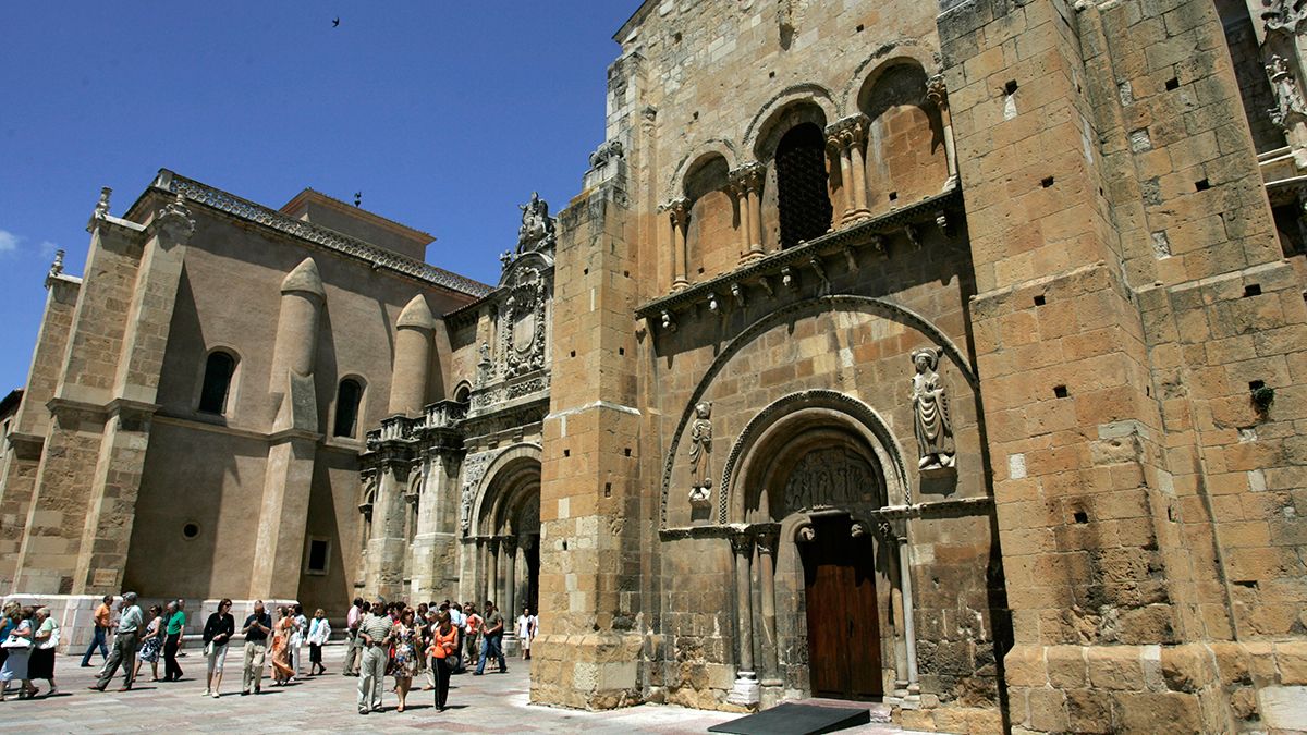 colegiata-san-isidoro-06-05-19.jpg