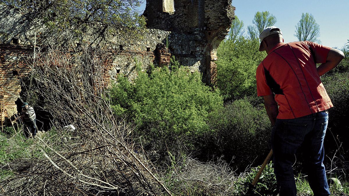 El aspecto al iniciar los trabajos era realmente desolador. | DAVID GUSTAVO LÓPEZ