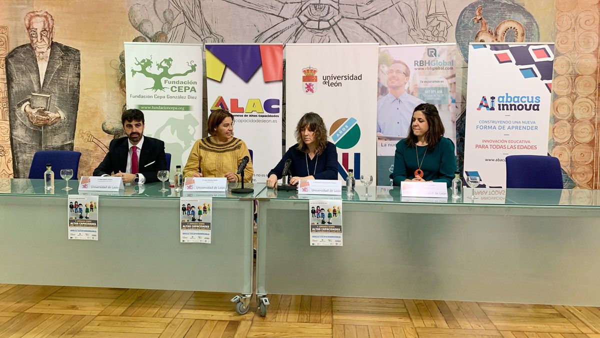 Presentación de las jornadas de Alac en El Albéitar. | L.N.C.